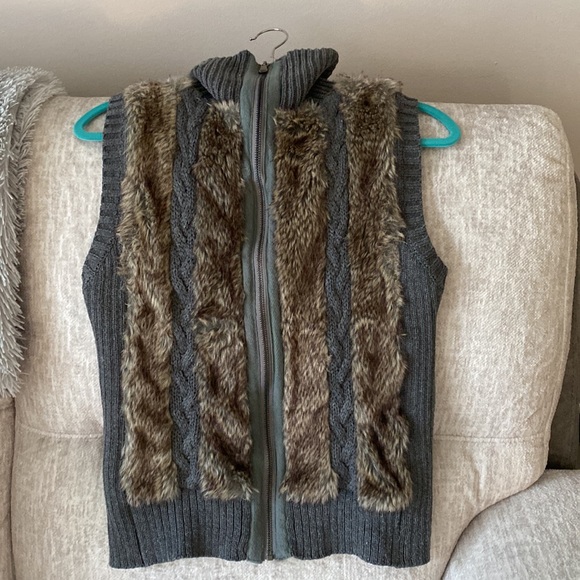 Vest fall winter size m Roommates gray - Picture 7 of 8